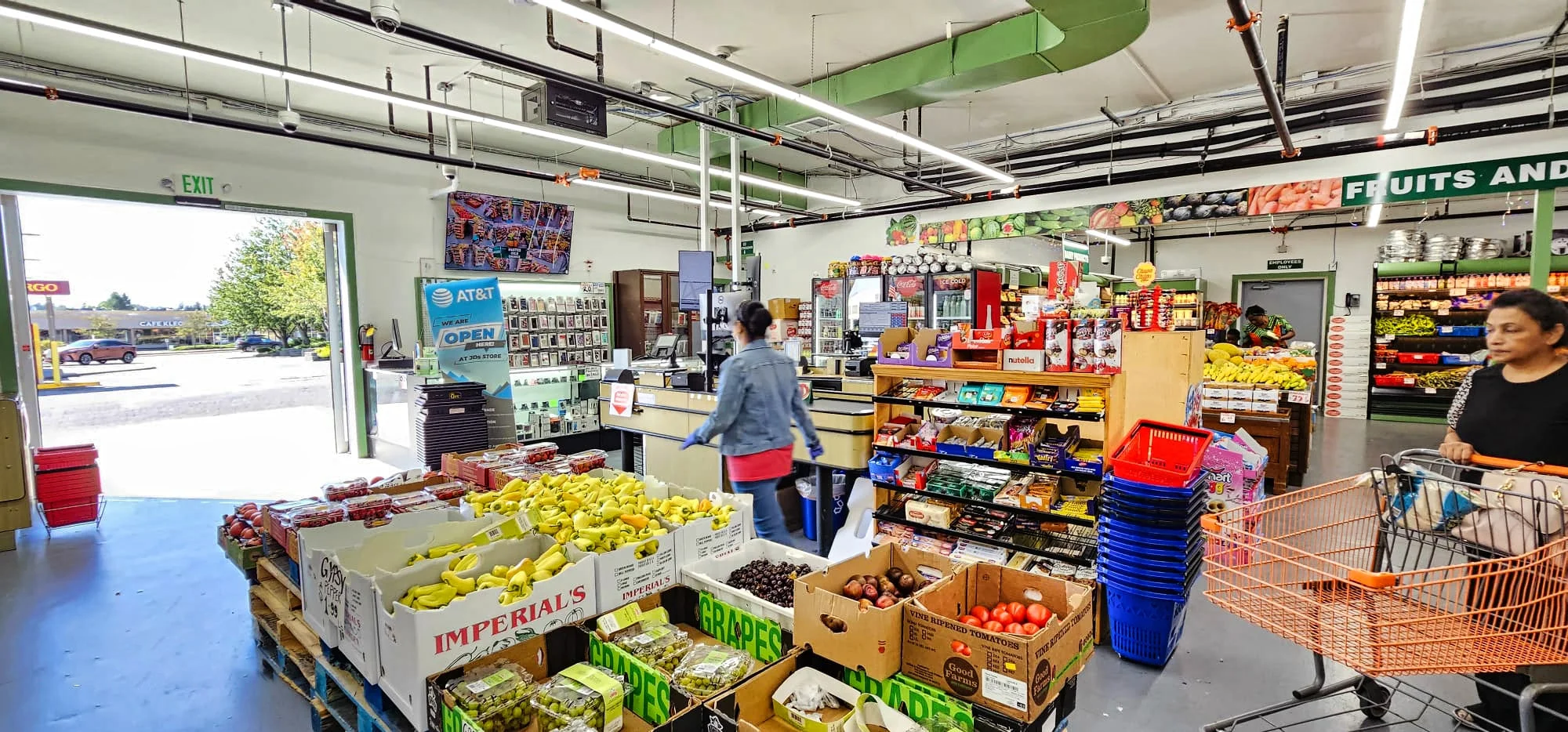 Specialty Foods in Lynnwood: Explore Unique Finds at JDs Market